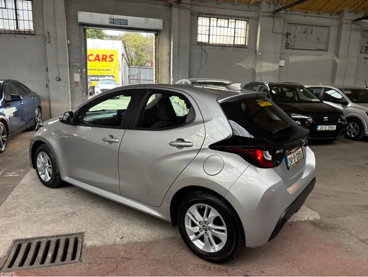 Toyota Yaris Hatchback, Petrol, 2024, Grey