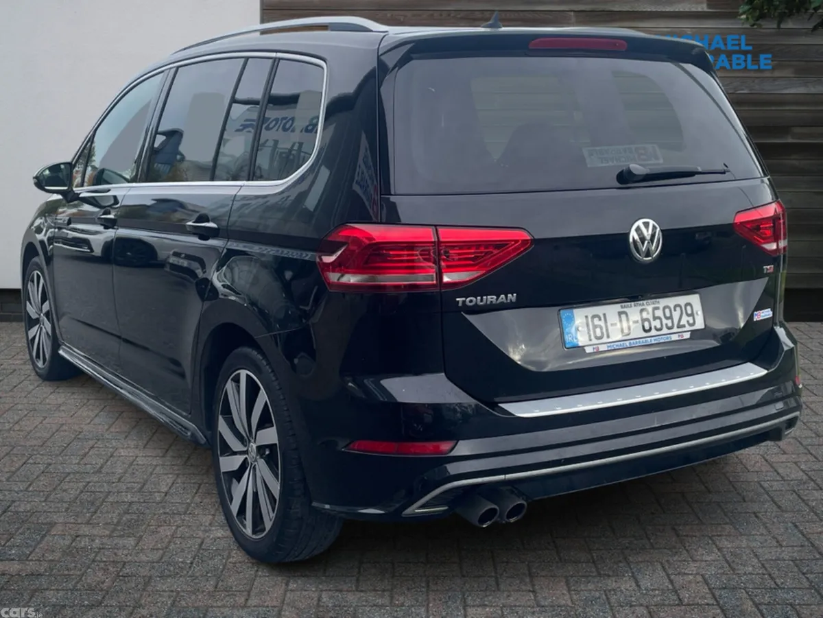 Volkswagen Touran MPV, Petrol, 2016, Black