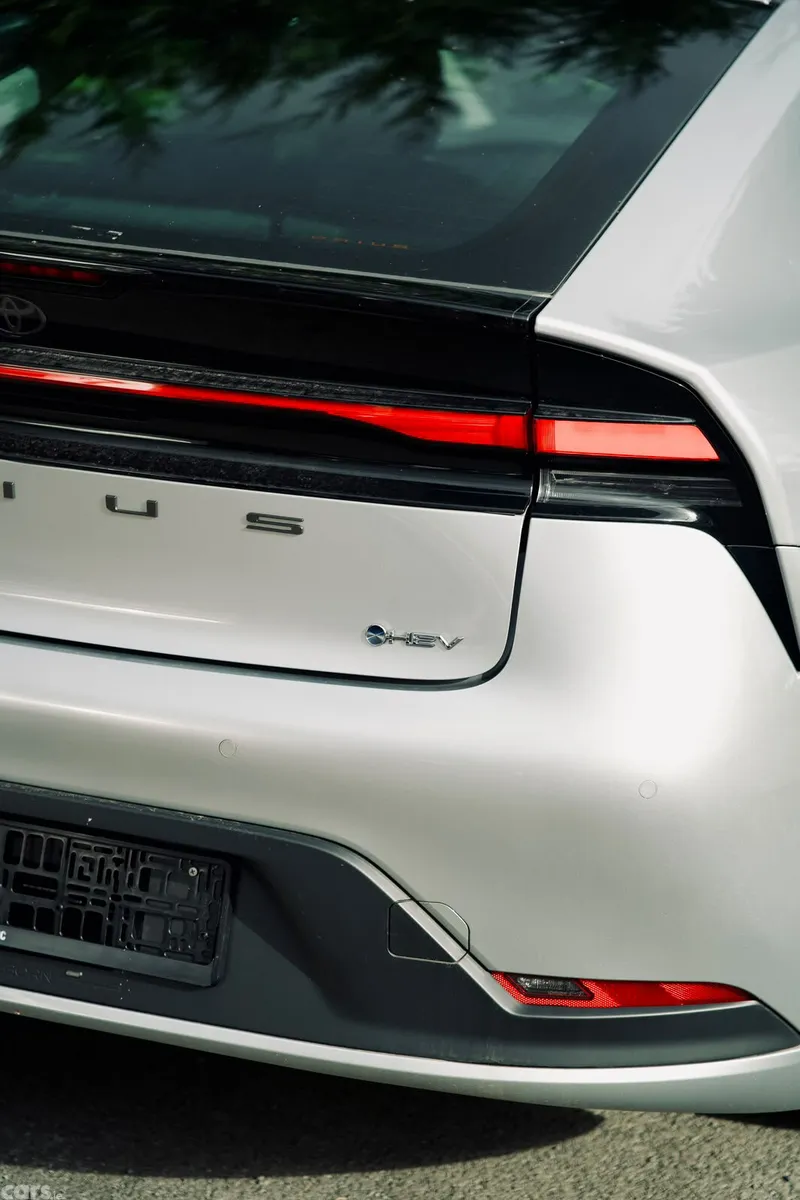 Toyota Prius Saloon, Petrol Hybrid, 2023, Silver