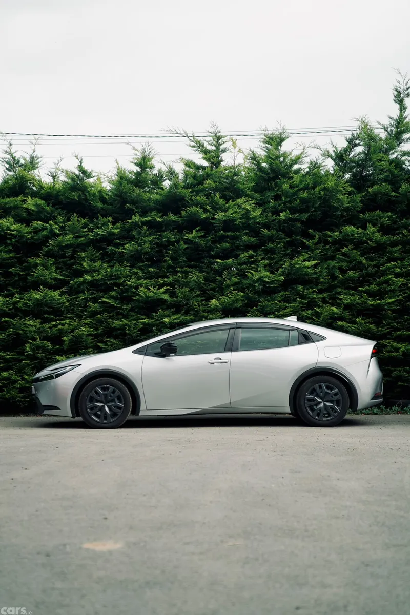 Toyota Prius Saloon, Petrol Hybrid, 2023, Silver