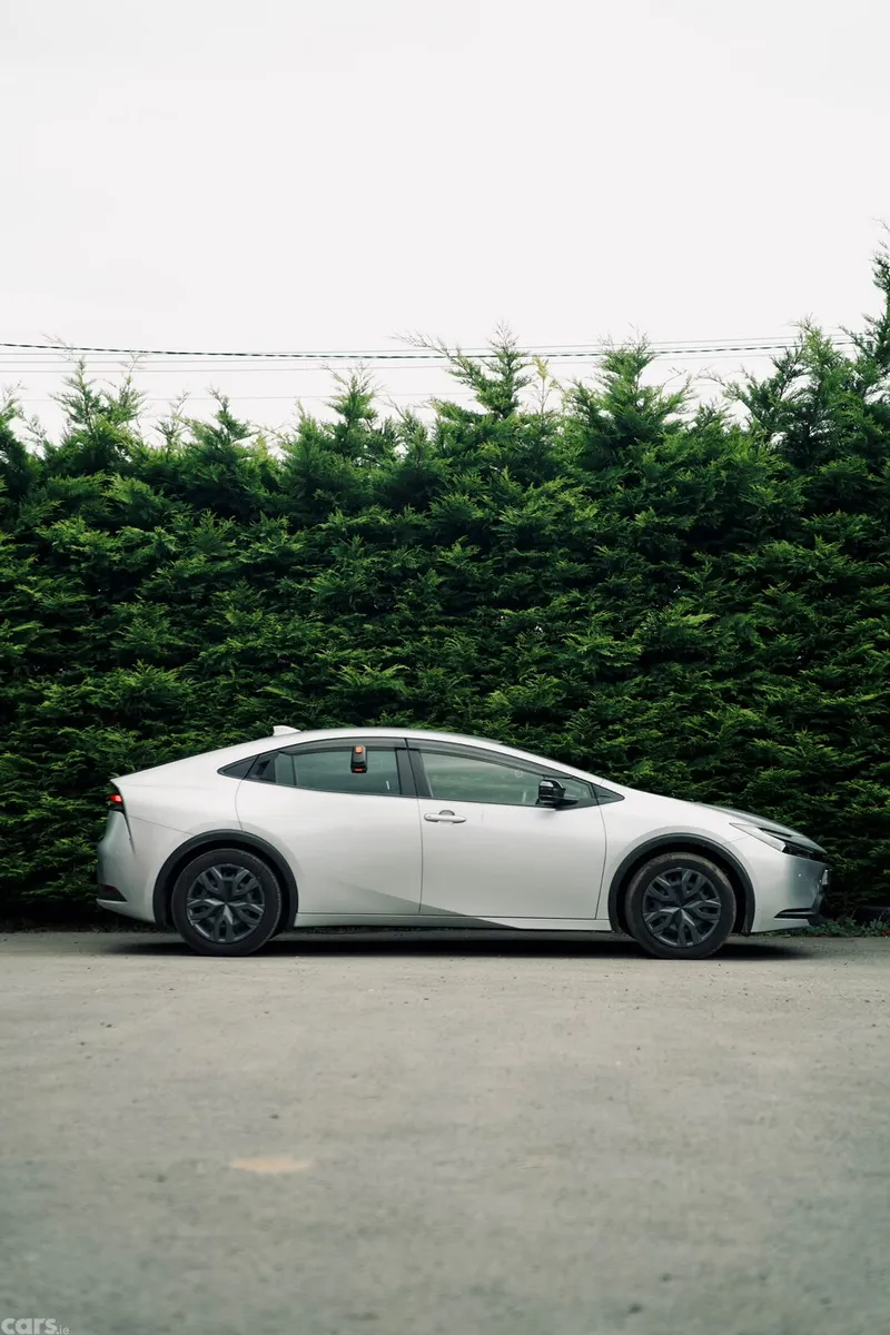 Toyota Prius Saloon, Petrol Hybrid, 2023, Silver