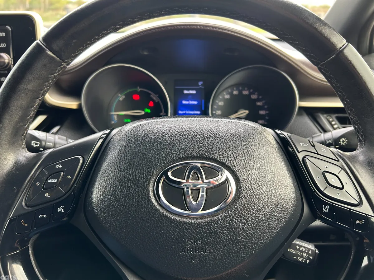 Toyota C-HR Hatchback, Petrol Hybrid, 2017, Red