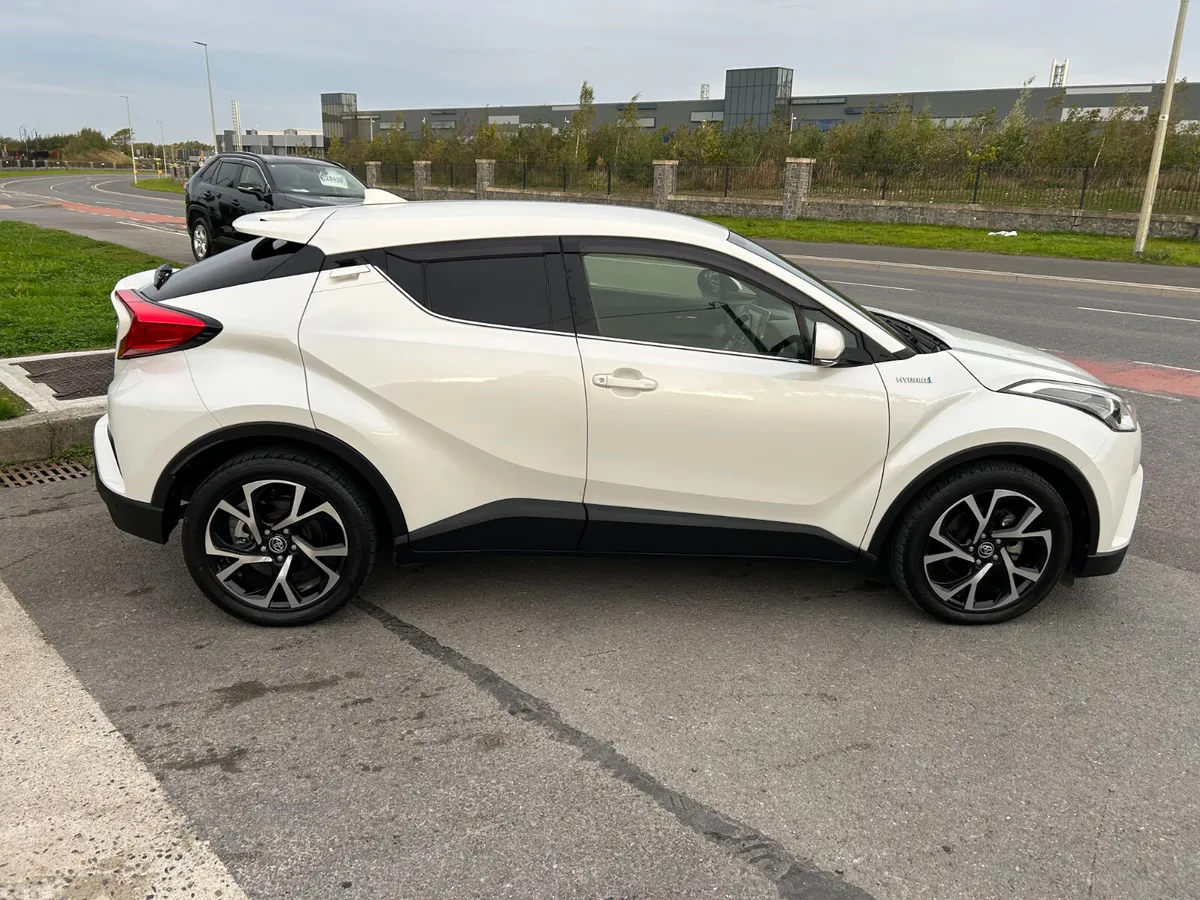 Toyota C-HR Hatchback, Petrol Hybrid, 2017, Red
