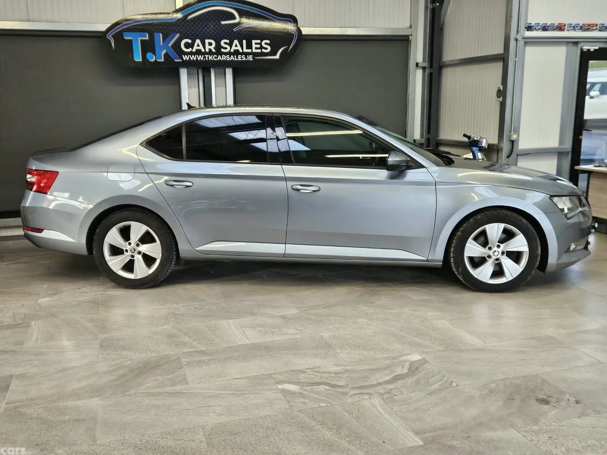Skoda Superb Saloon, Diesel, 2018, Grey