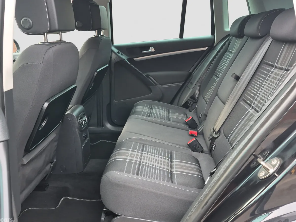 Volkswagen Tiguan SUV, Petrol, 2015, Black