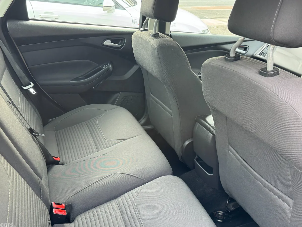 Ford Focus Saloon, Diesel, 2017, Grey