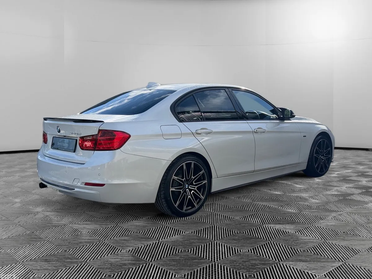 BMW 3-Series Saloon, Diesel, 2015, White