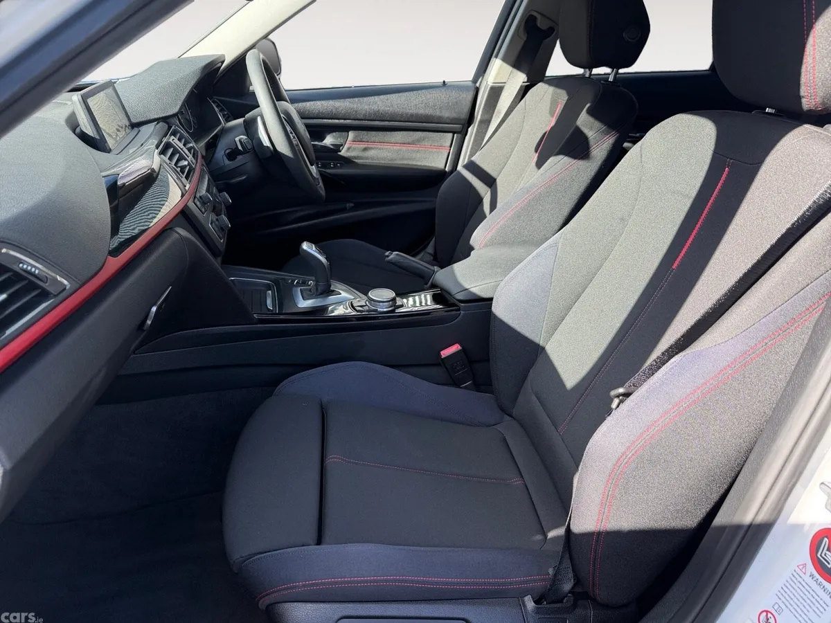 BMW 3-Series Saloon, Diesel, 2015, White