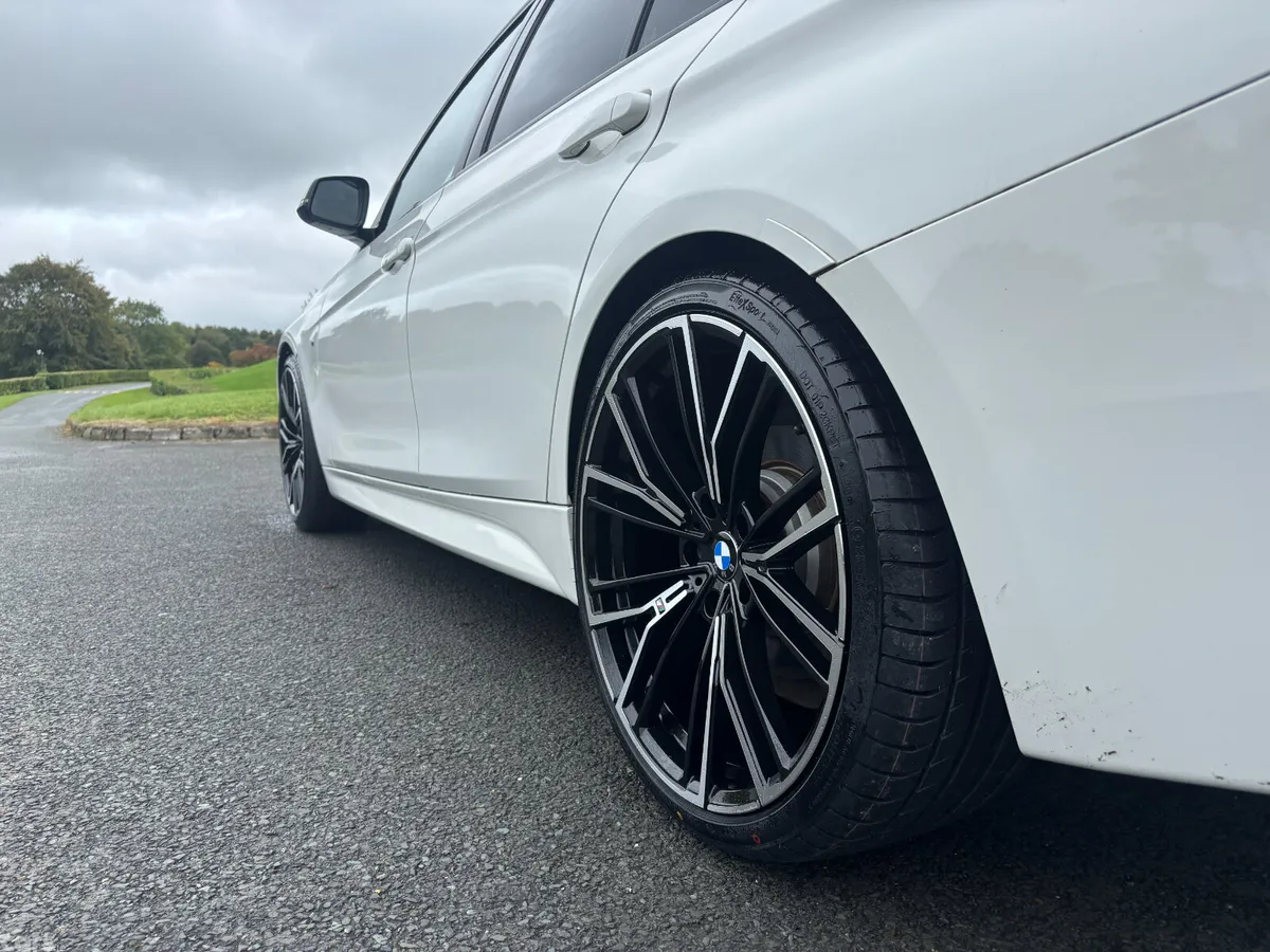 BMW 3-Series Estate, Diesel, 2017, White