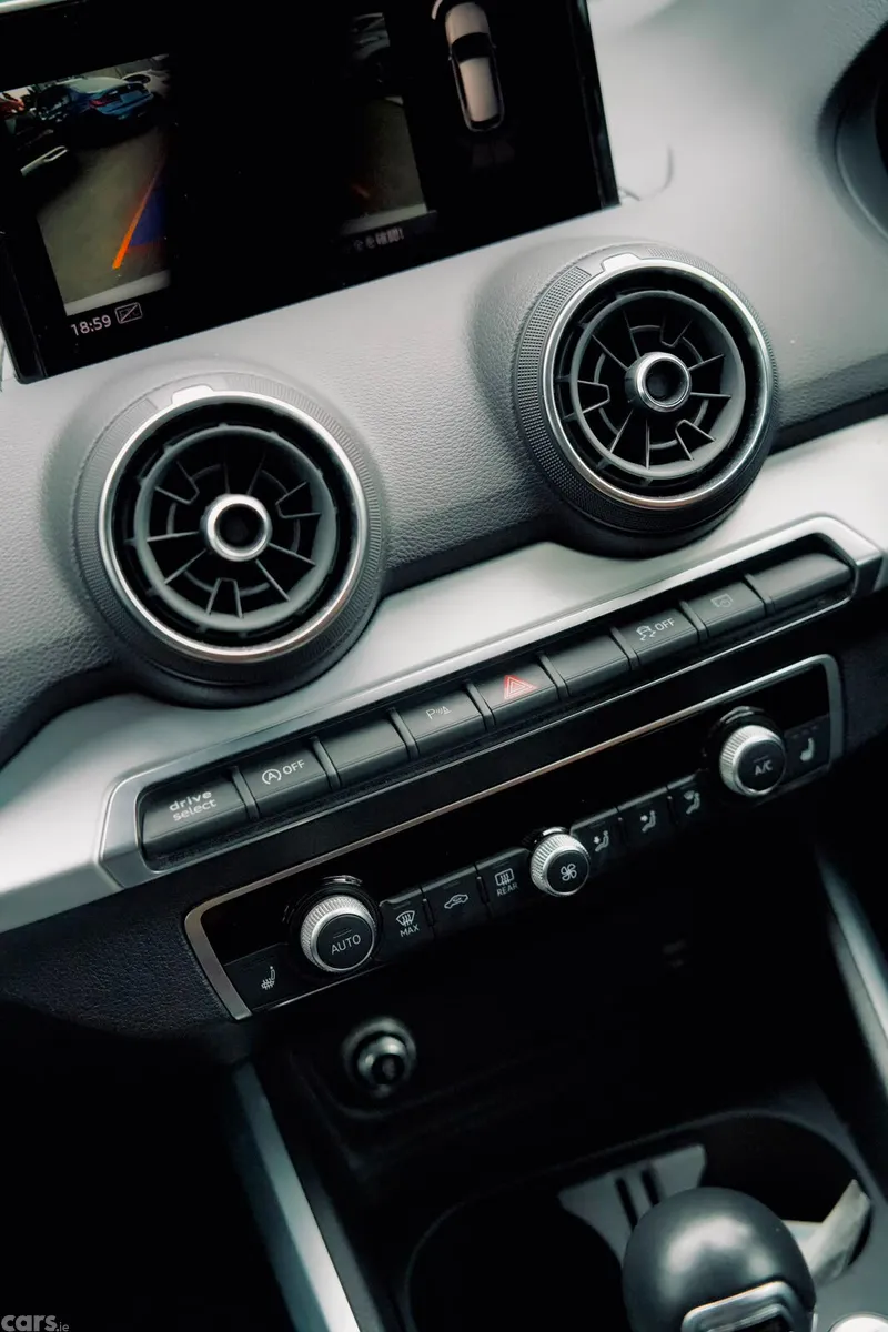 Audi Q2 SUV, Petrol, 2019, White