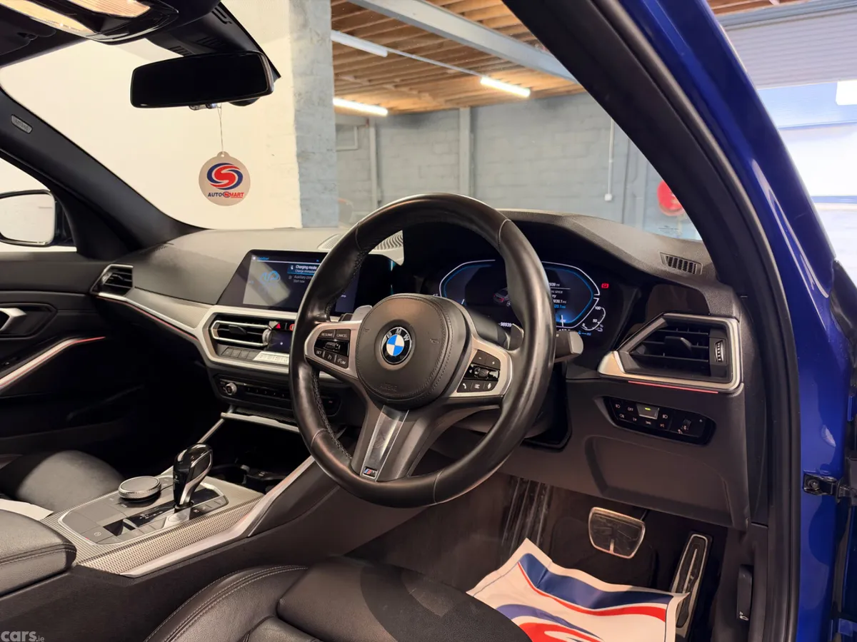 BMW 3-Series Saloon, Petrol Hybrid, 2020, Blue