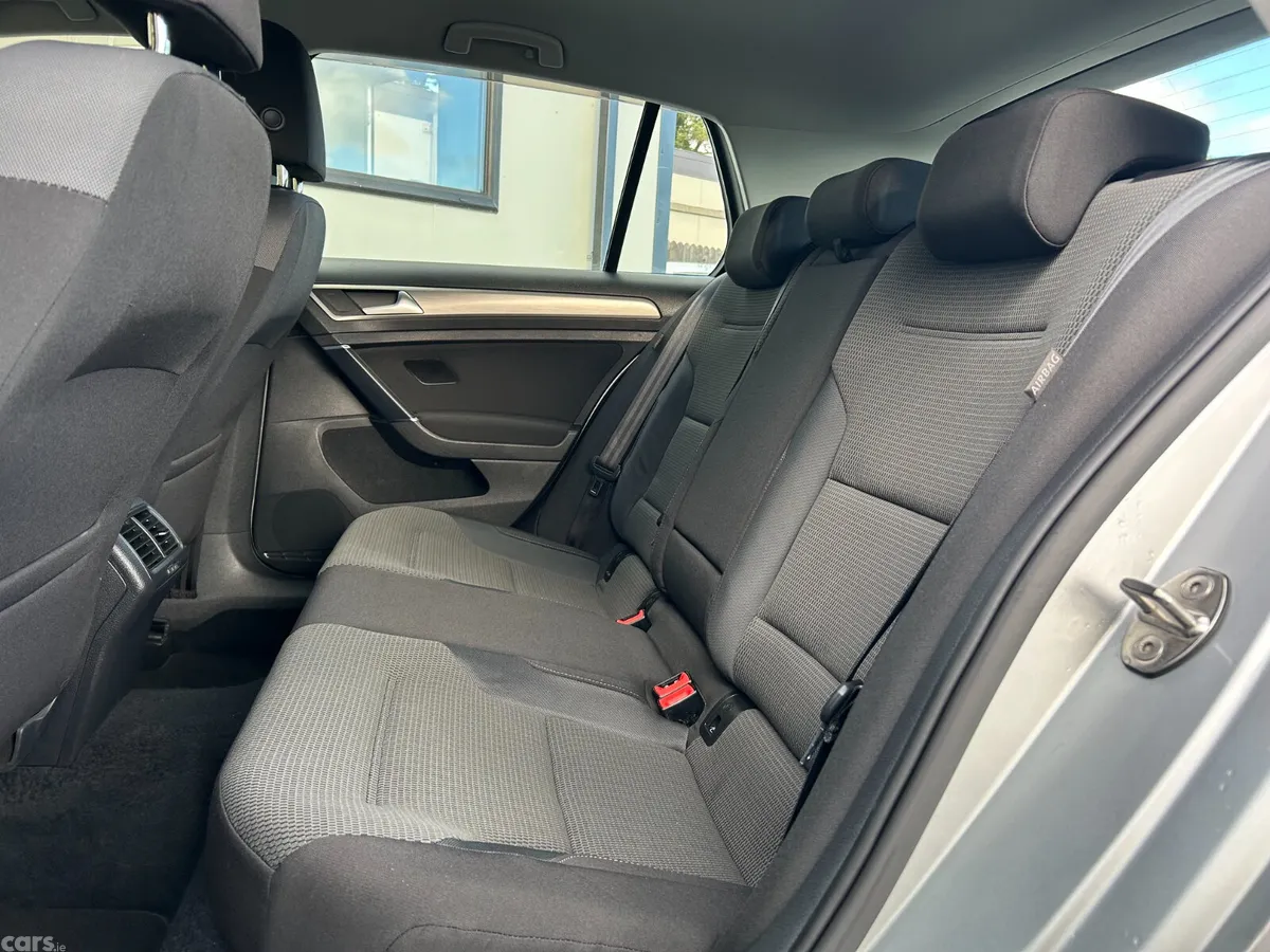 Volkswagen Golf Hatchback, Petrol, 2014, Silver