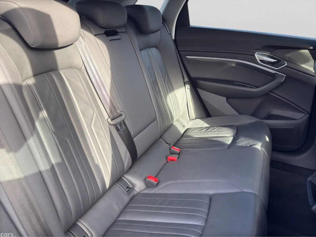 Audi e-tron Estate, Electric, 2020, Blue
