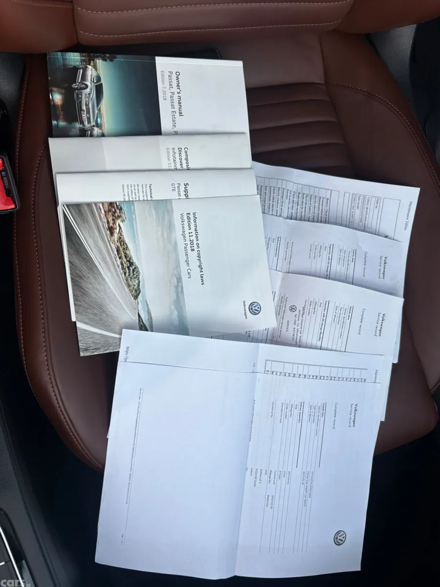 Volkswagen Passat Saloon, Diesel, 2019, Black