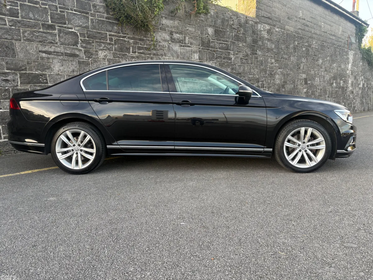 Volkswagen Passat Saloon, Diesel, 2019, Black