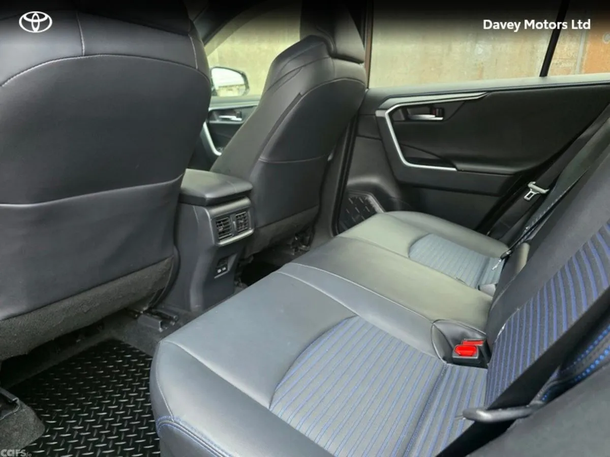 Toyota RAV4 SUV, Petrol Hybrid, 2024, Grey