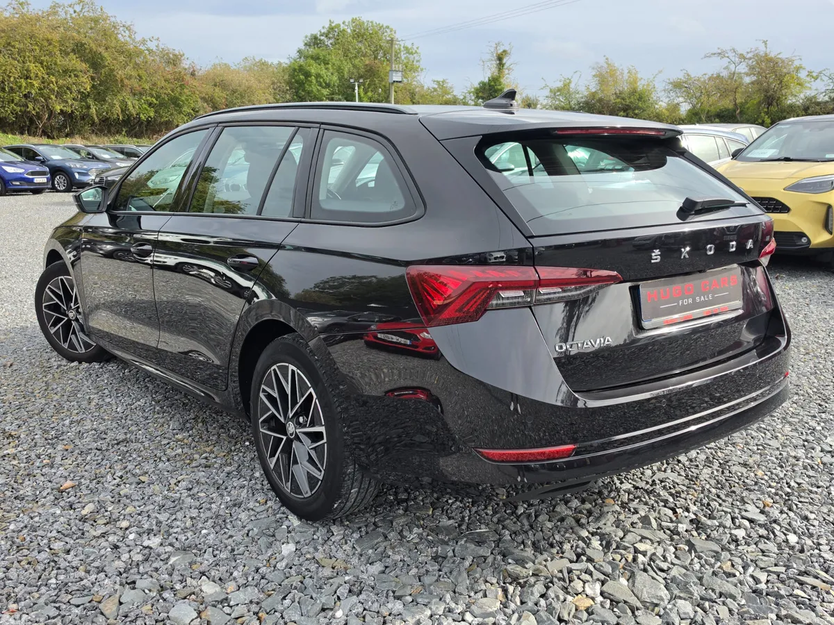 Skoda Octavia Estate, Petrol, 2021, Black