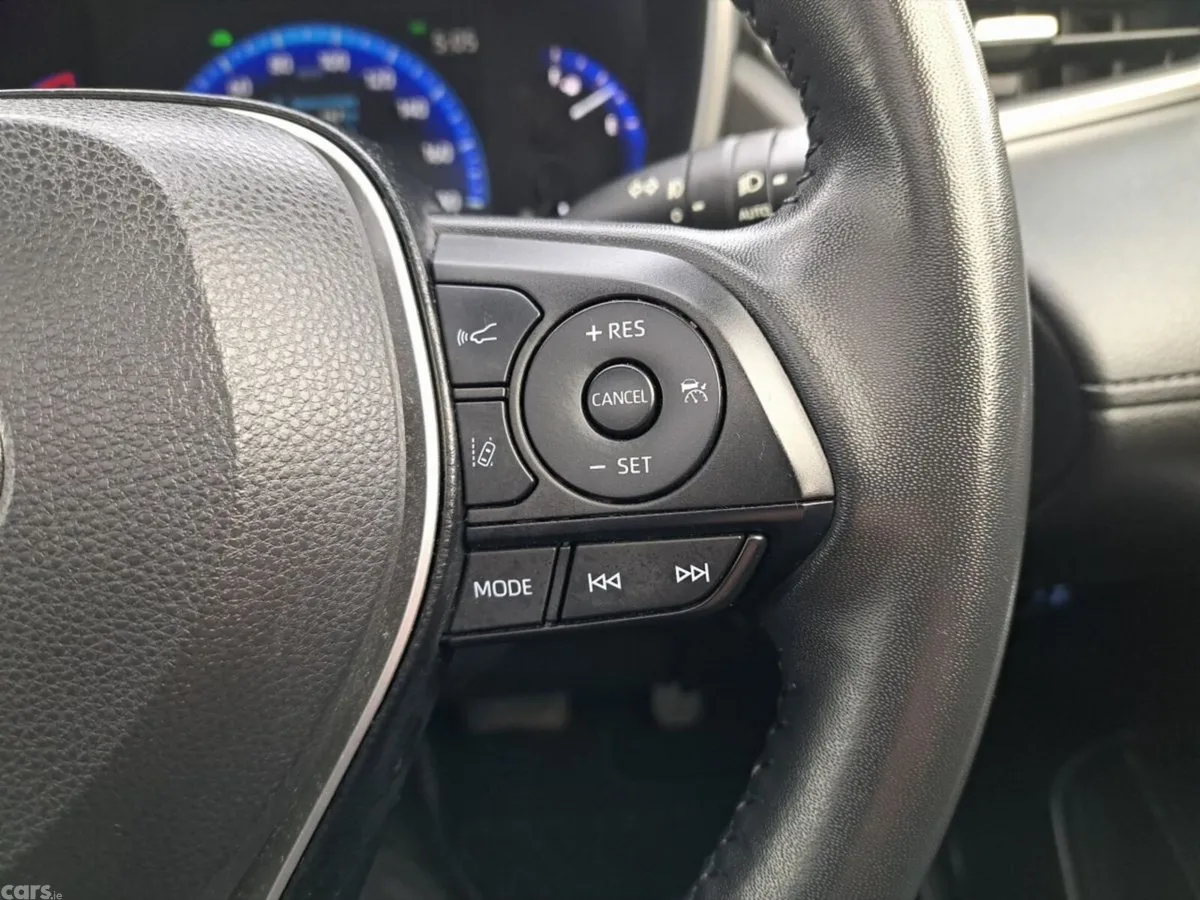 Toyota Corolla Cross SUV, Petrol Hybrid, 2023, Blue