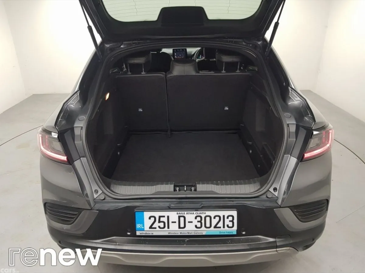 Renault Arkana Hatchback, Petrol Hybrid, 2025, Grey