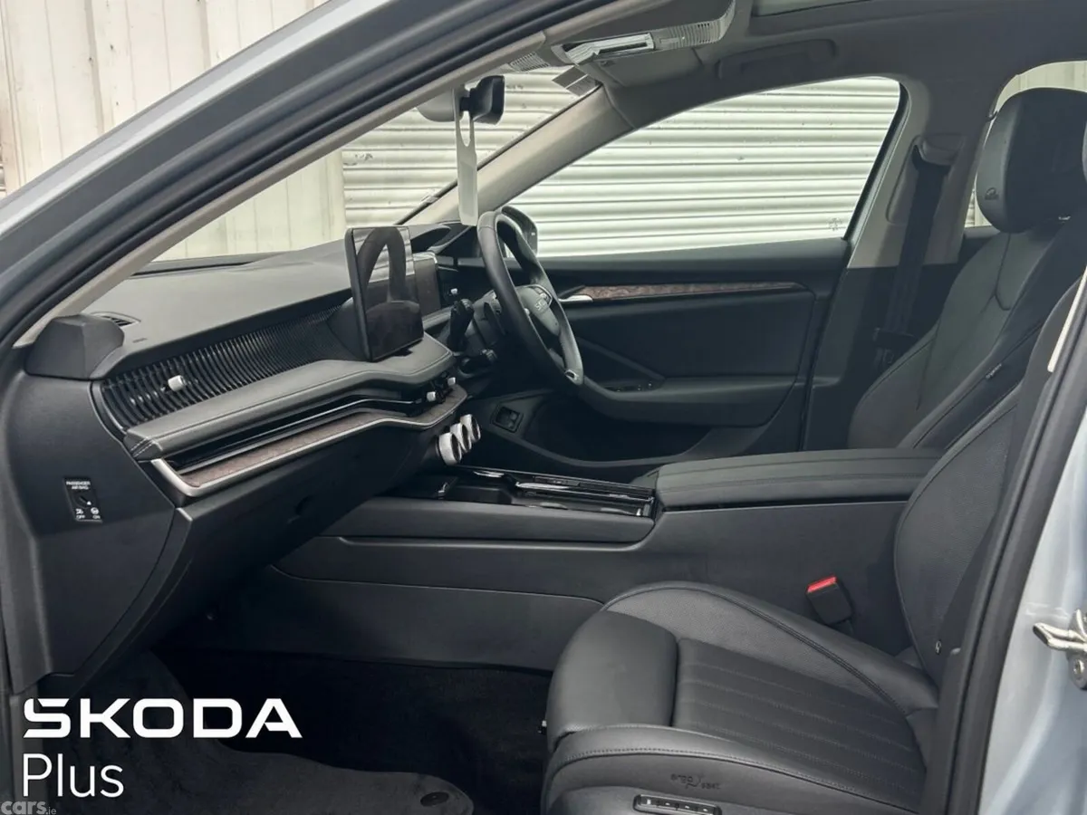 Skoda Superb Estate, Petrol Plug-in Hybrid, 2026, Grey