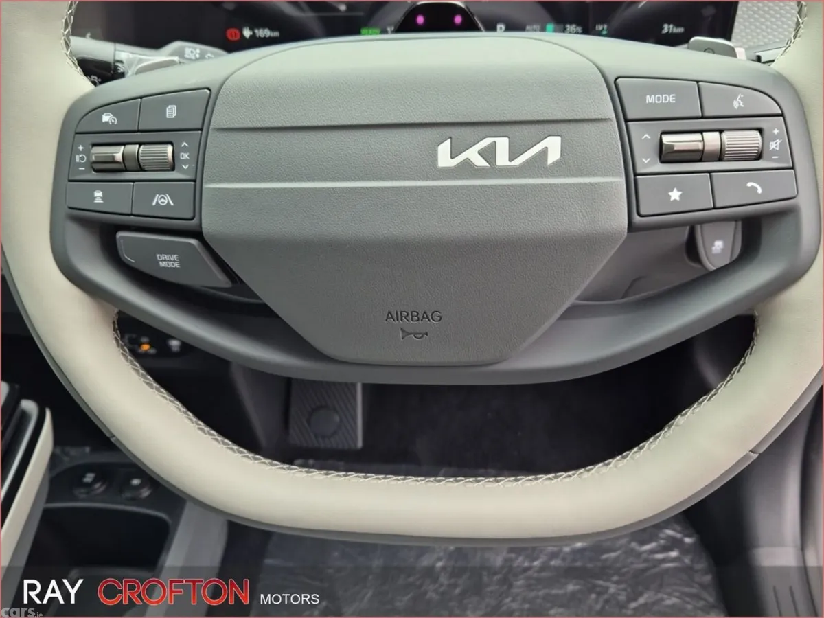 Kia EV6 MPV, Electric, 2026, White