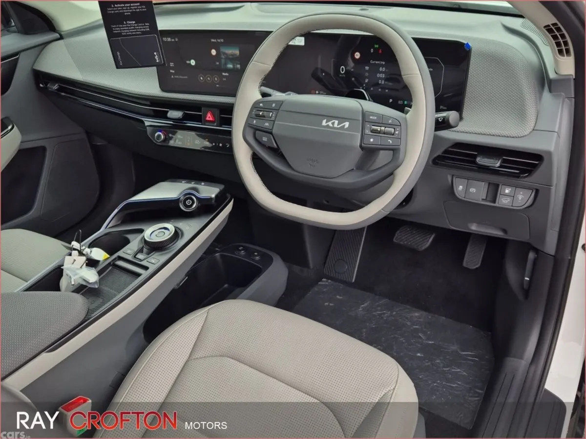 Kia EV6 MPV, Electric, 2026, White