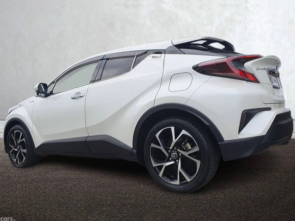Toyota C-HR SUV, Petrol Hybrid, 2018, White