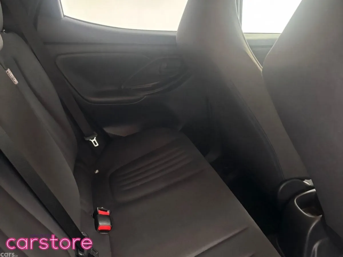 Toyota Yaris Hatchback, Petrol Hybrid, 2021, Brown