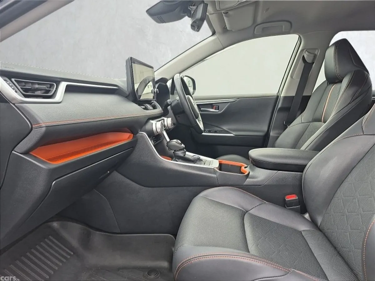 Toyota RAV4 SUV, Petrol Hybrid, 2023, Black