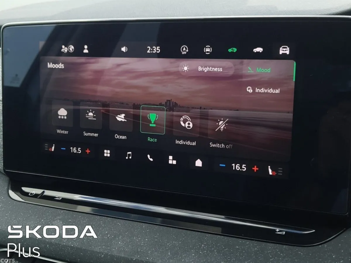 Skoda Octavia Saloon, Petrol, 2024, White