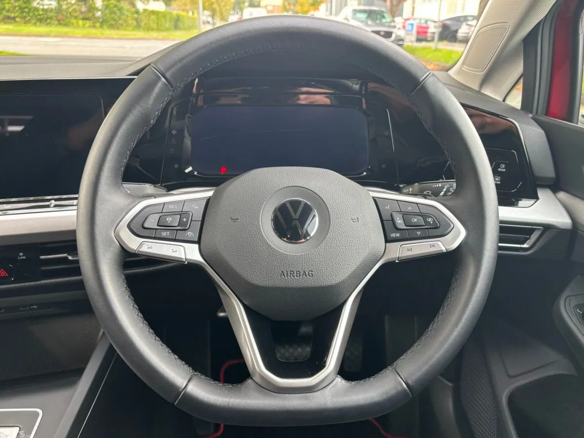Volkswagen Golf Hatchback, Petrol, 2022, Red