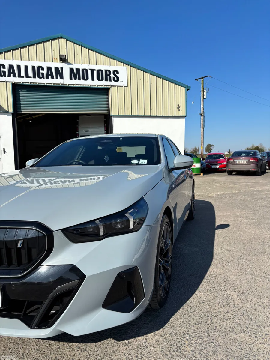 BMW i5 Saloon, Electric, 2024, Grey