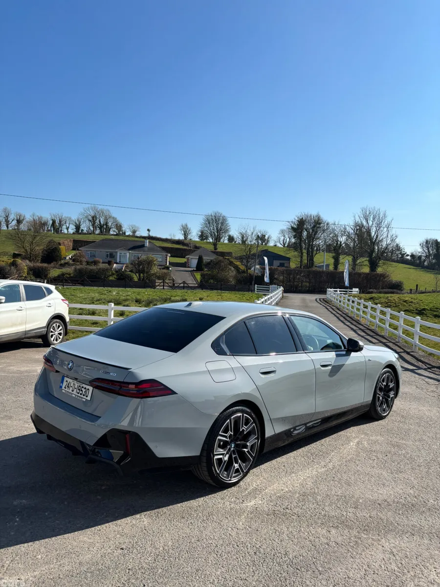 BMW i5 Saloon, Electric, 2024, Grey