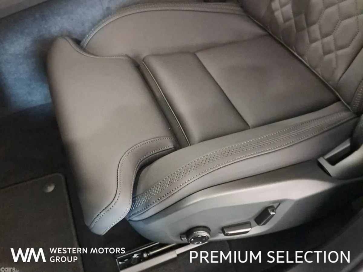 Volvo XC60 SUV, Petrol Plug-in Hybrid, 2026, Green