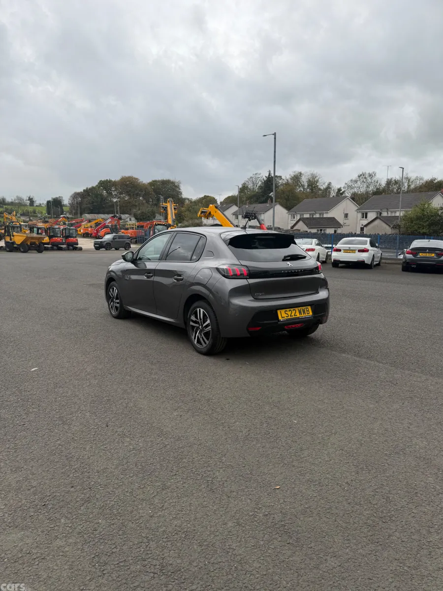 Peugeot 208 Hatchback, Diesel, 2022, Grey