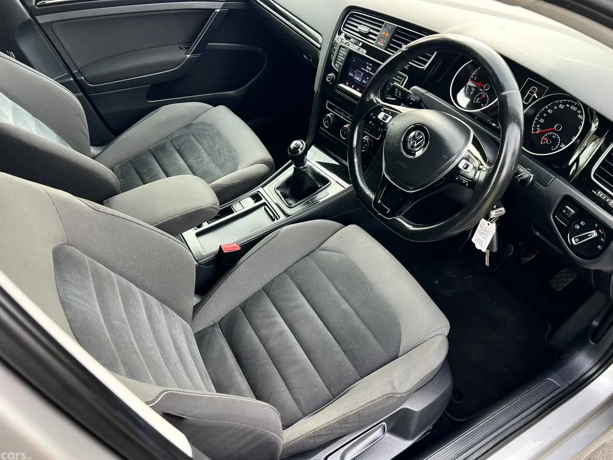 Volkswagen Golf Estate, Diesel, 2013, Silver