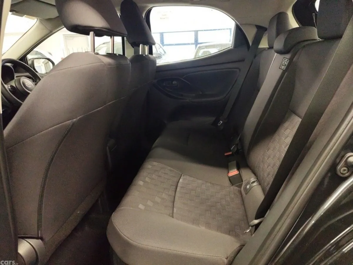 Toyota Yaris Hatchback, Petrol Hybrid, 2026, Black