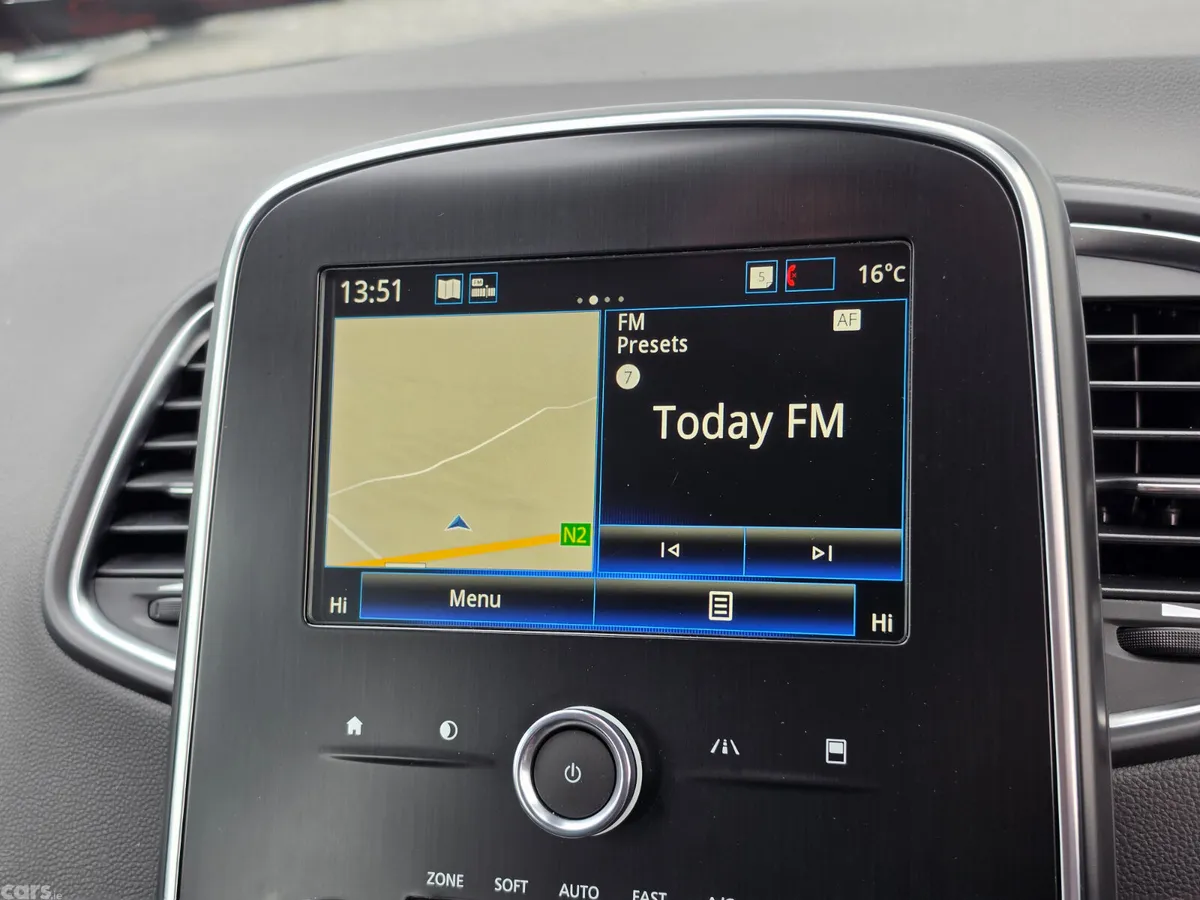 Renault Scenic MPV, Diesel, 2019, Red