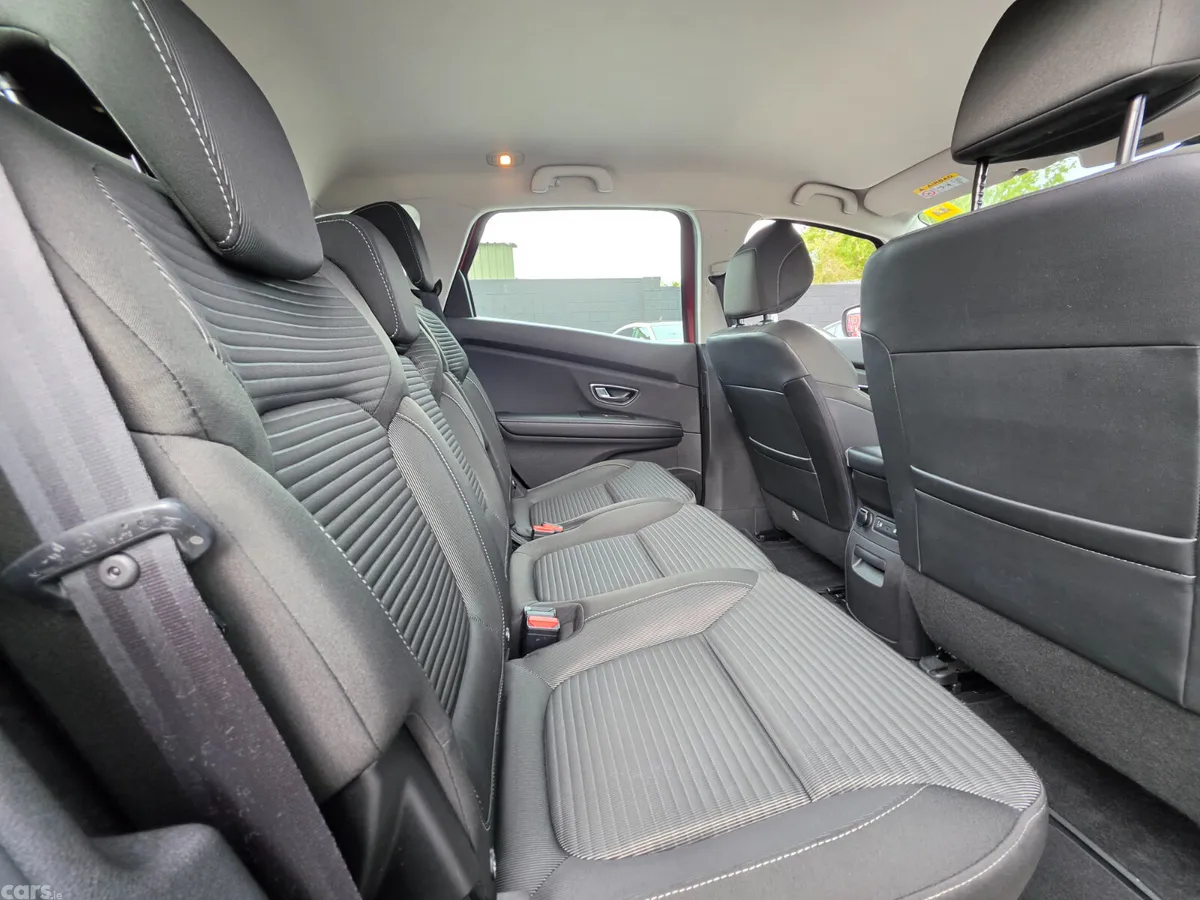 Renault Scenic MPV, Diesel, 2019, Red
