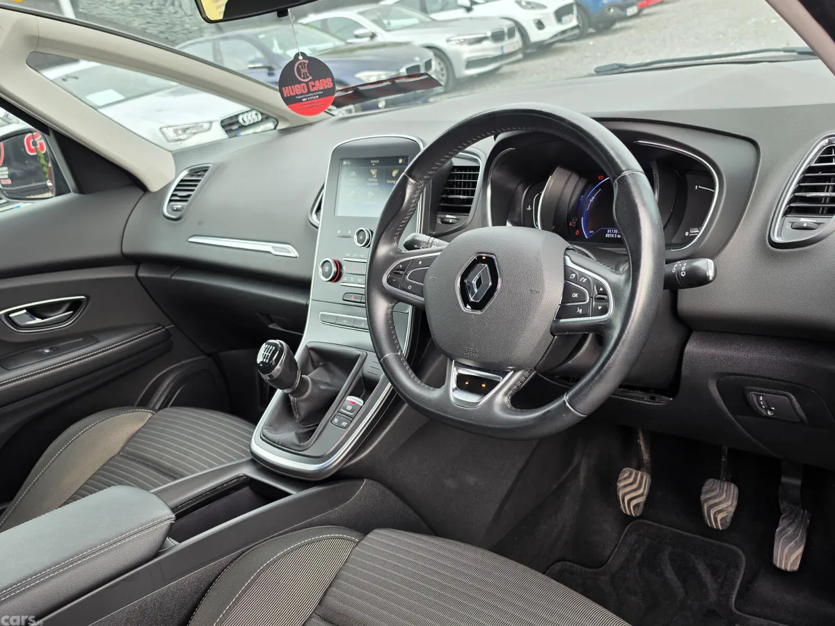 Renault Scenic MPV, Diesel, 2019, Red