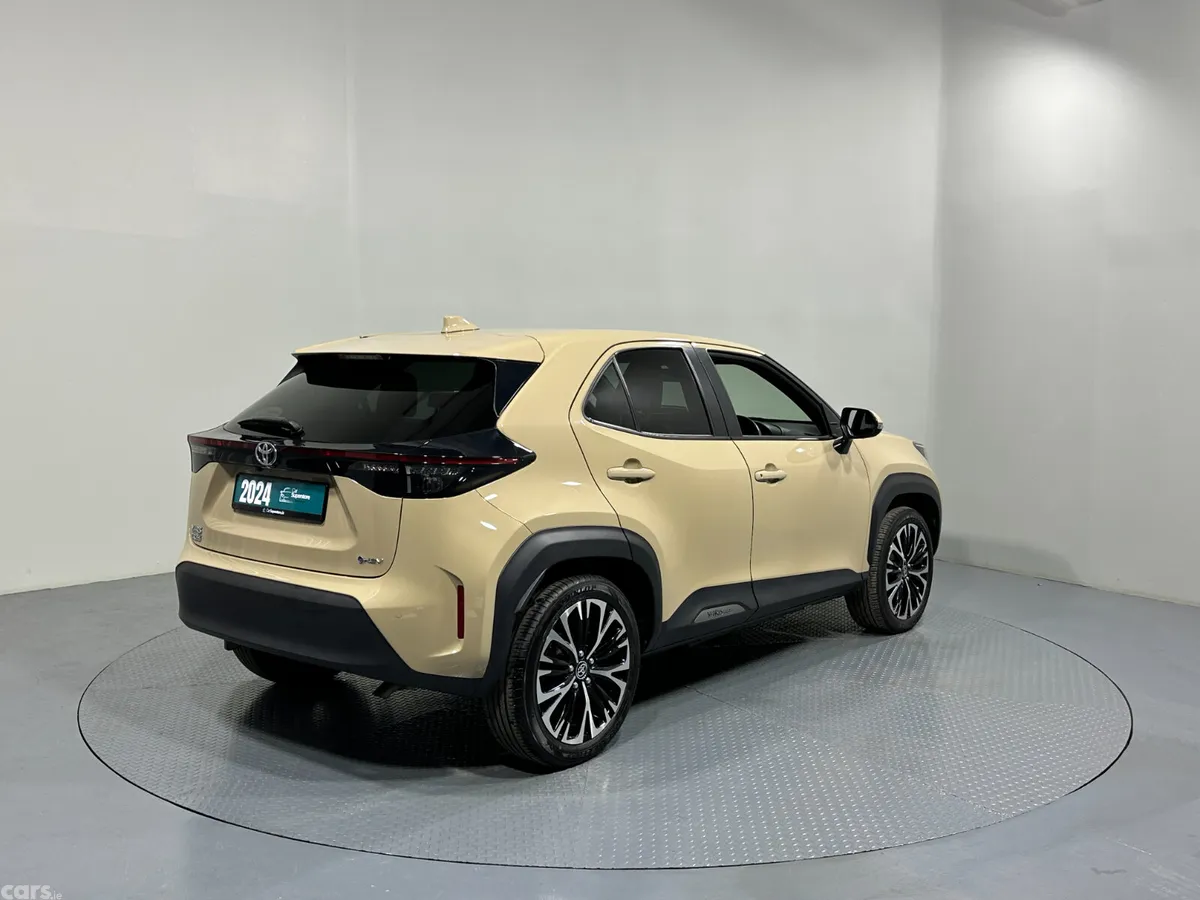 Toyota Yaris Cross Hatchback, Petrol Hybrid, 2024, Beige