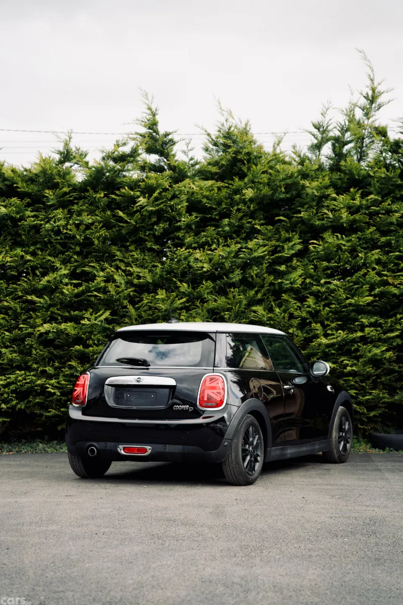 Mini Cooper Hatchback, Diesel, 2019, Black