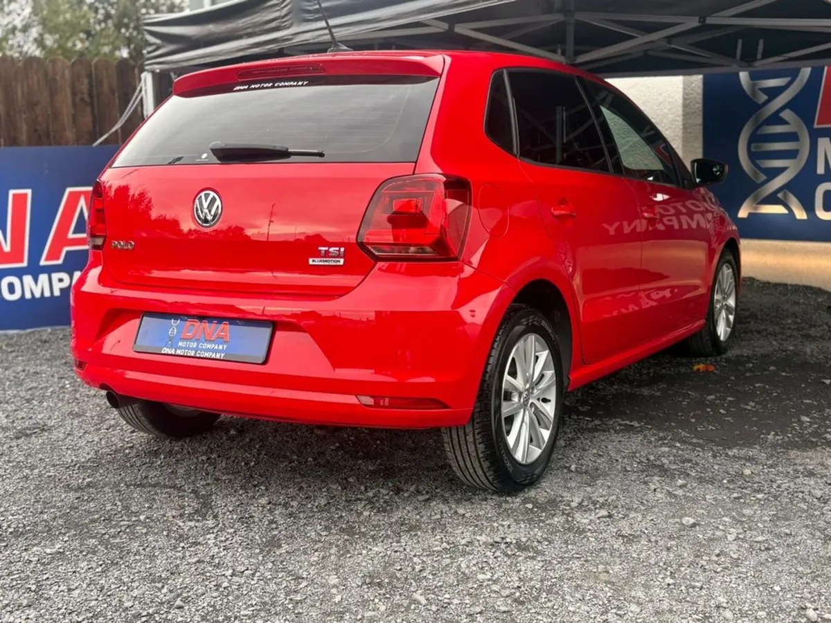 Volkswagen Polo Hatchback, Petrol, 2017, Red