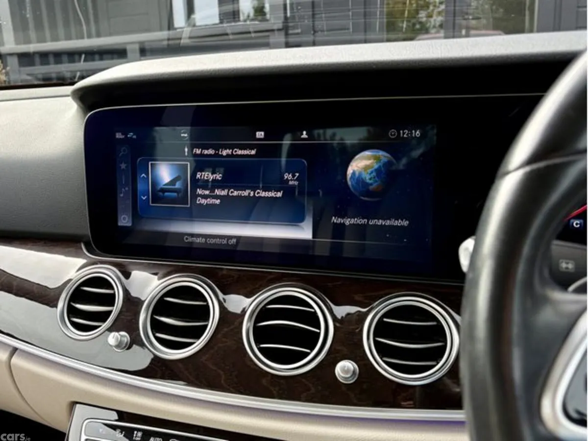 Mercedes-Benz E-Class Saloon, Diesel, 2019, Red