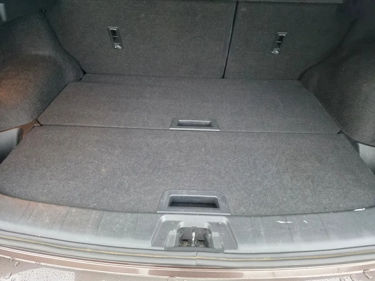 Nissan Qashqai Hatchback, Diesel, 2019, Brown