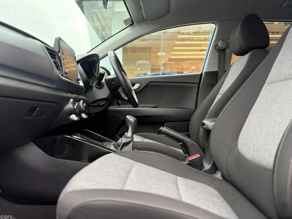 Kia Stonic Hatchback, Petrol, 2024, Blue