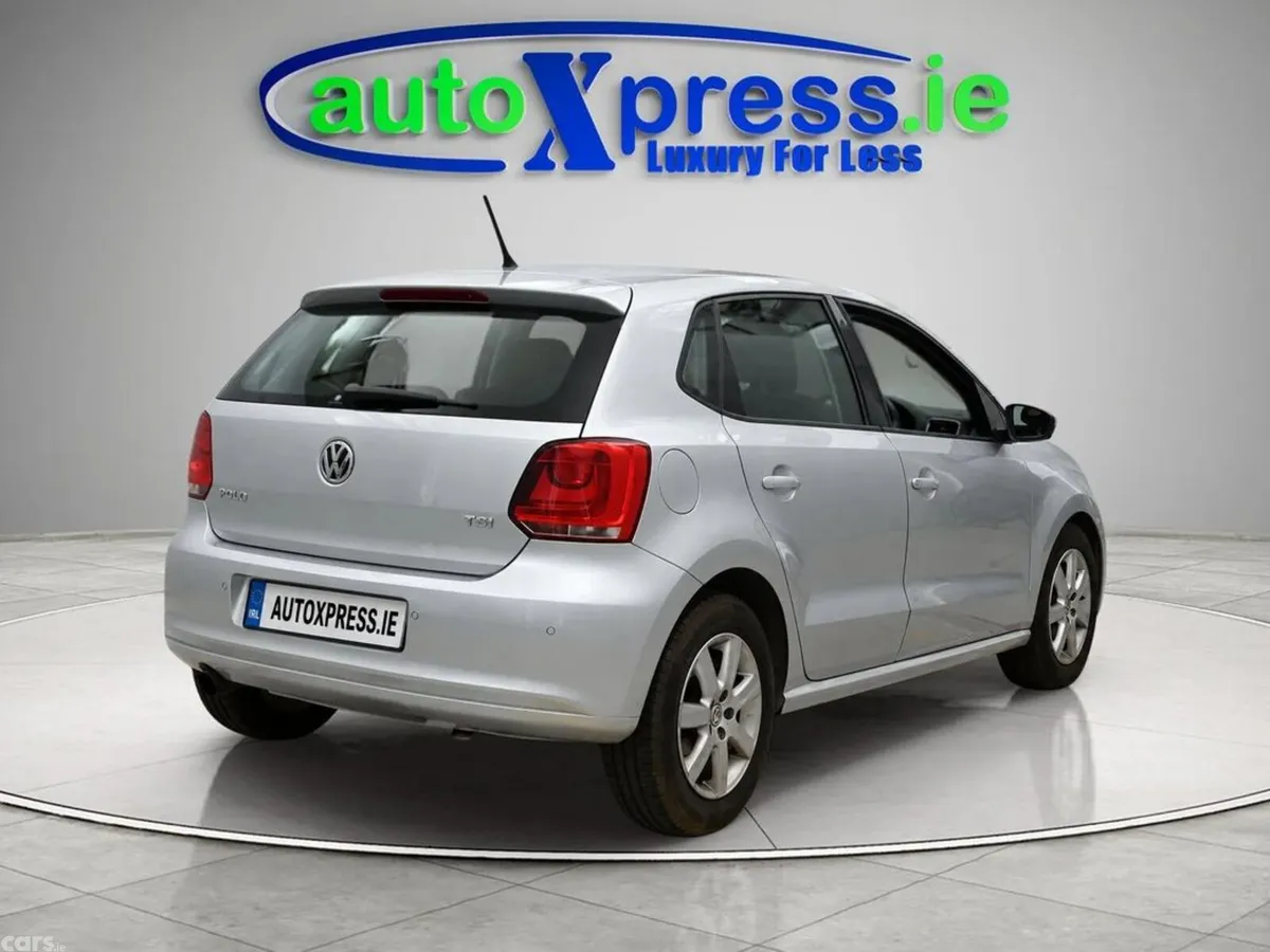 Volkswagen Polo Hatchback, Petrol, 2014, Silver