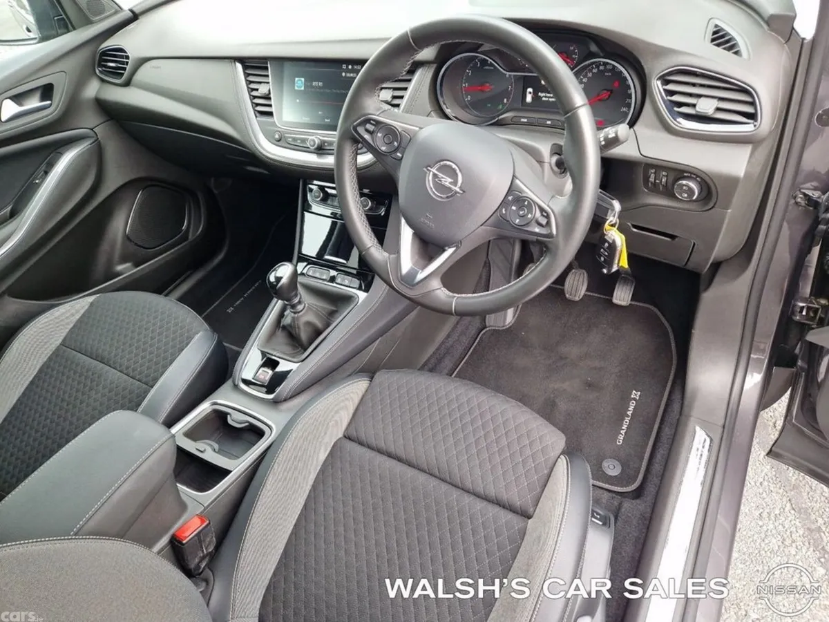 Opel Grandland X SUV, Petrol, 2021, Grey