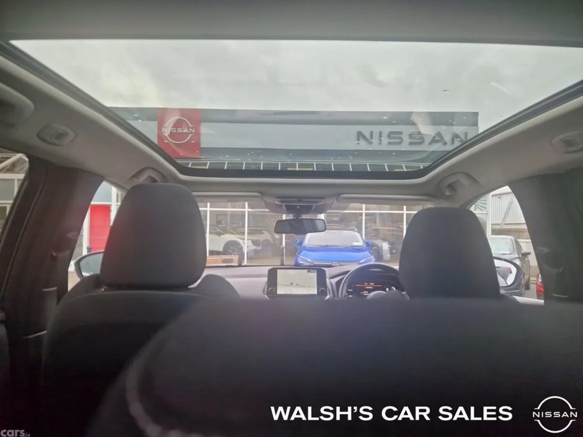 Nissan Qashqai SUV, Petrol, 2022, Red