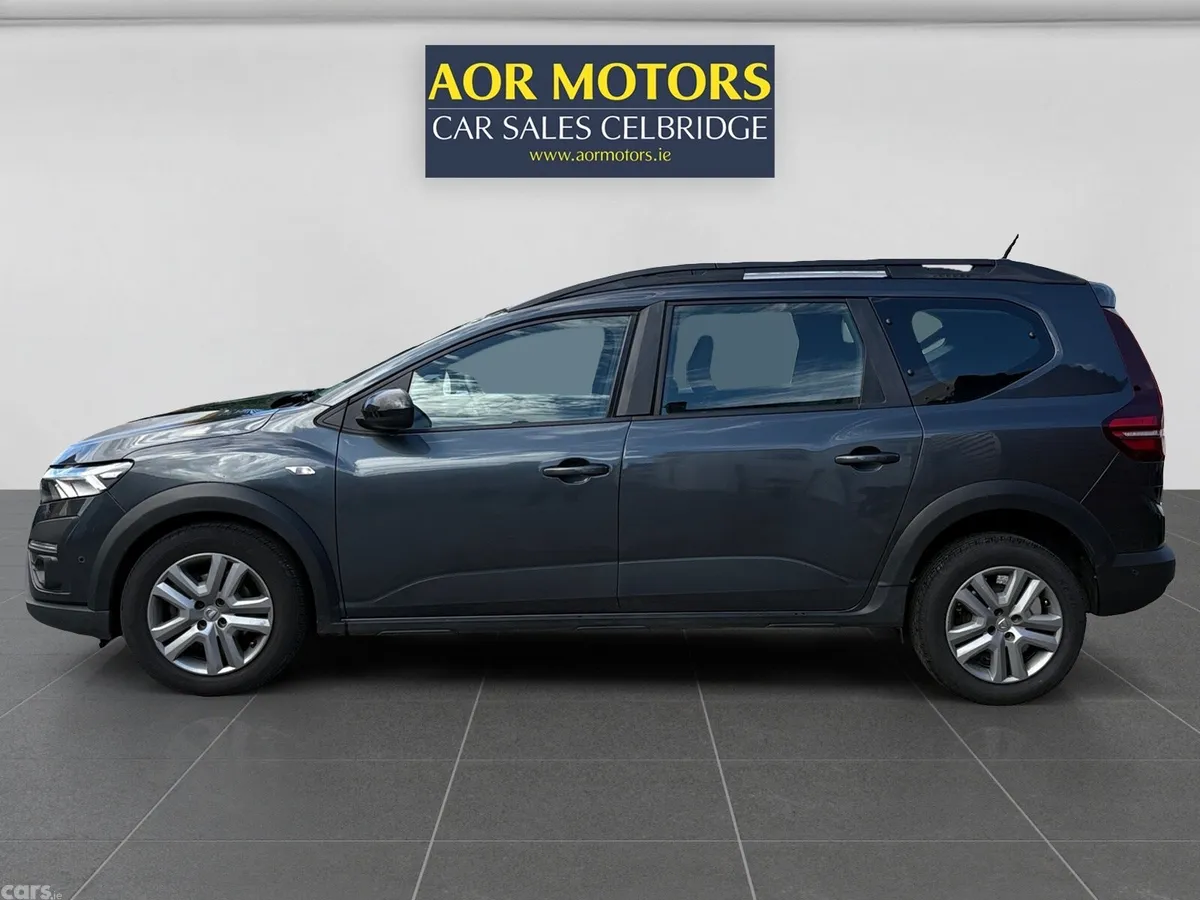 Dacia Jogger MPV, Petrol, 2022, Grey